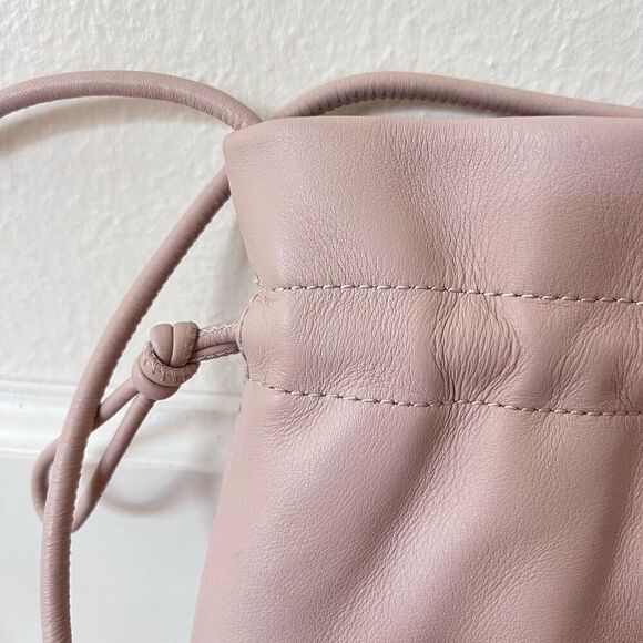 J.Crew Women's $118 London Drawstring Bag Leather Dusty Shell Beige Pink BE897 - Picture 4 of 10